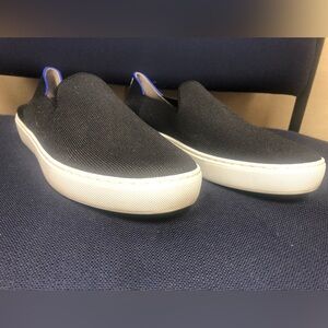 Rothys size 10M women’s black sneakers Excellent condition!